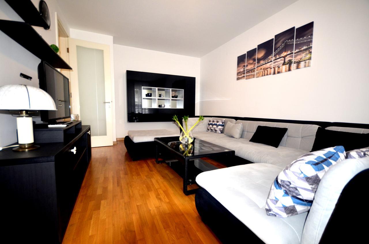 Clean&Cozy Apartments Novi Beograd Экстерьер фото